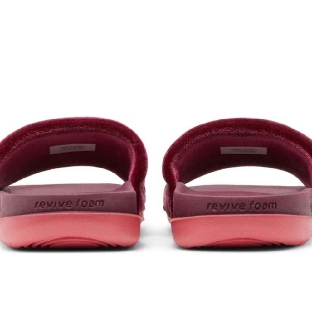 Nike off court slide